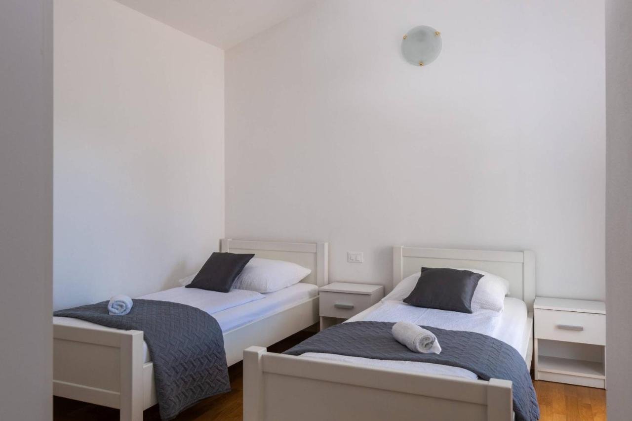 Villa Ellen Sophie Vrznaveri Екстер'єр фото