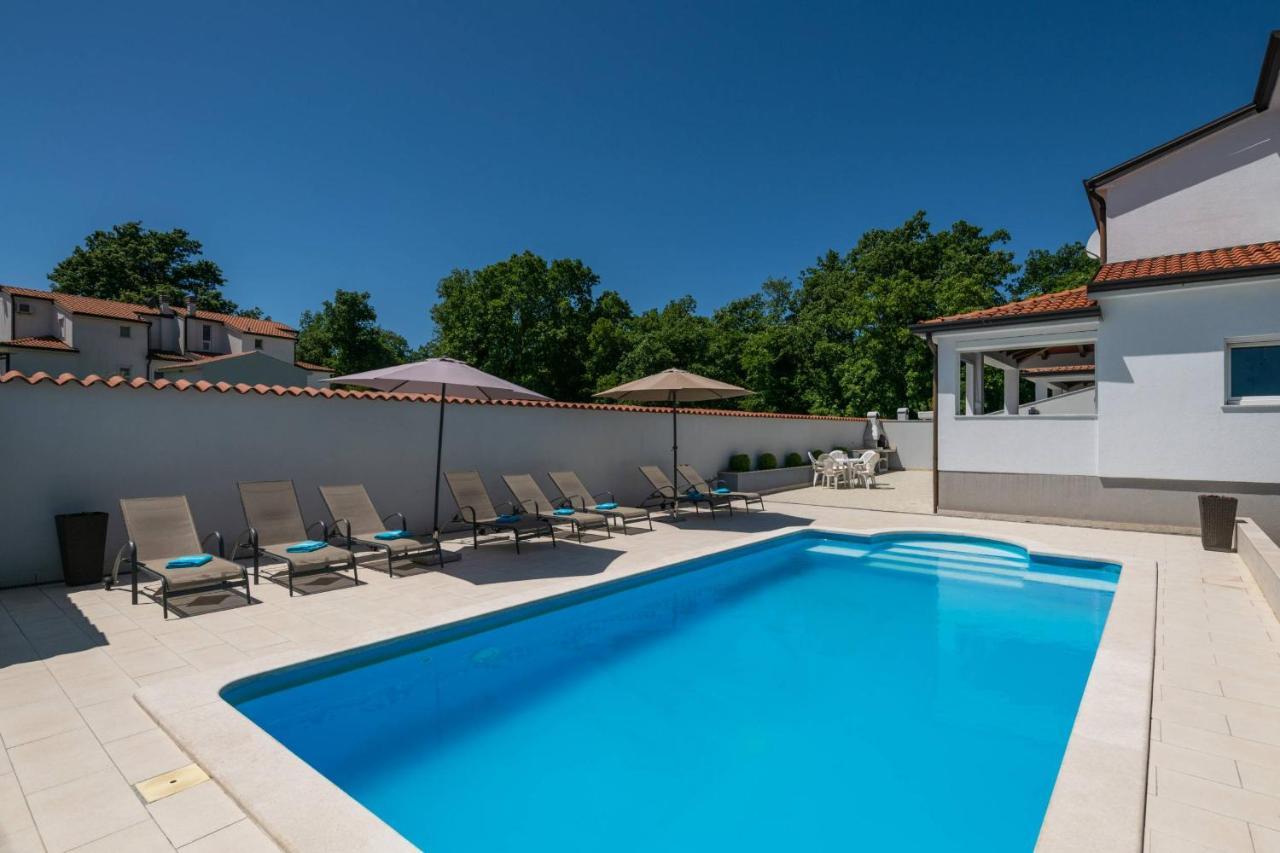Villa Ellen Sophie Vrznaveri Екстер'єр фото