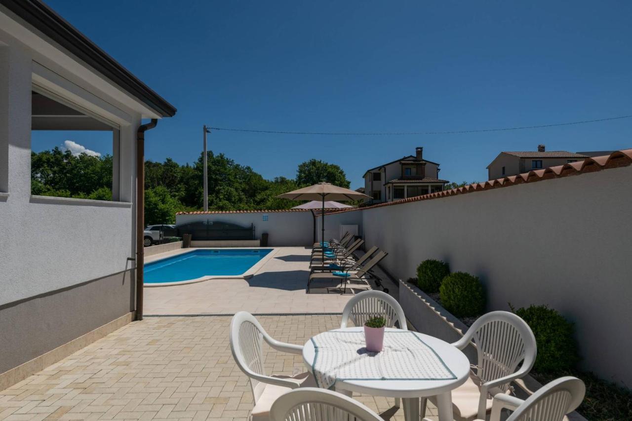 Villa Ellen Sophie Vrznaveri Екстер'єр фото